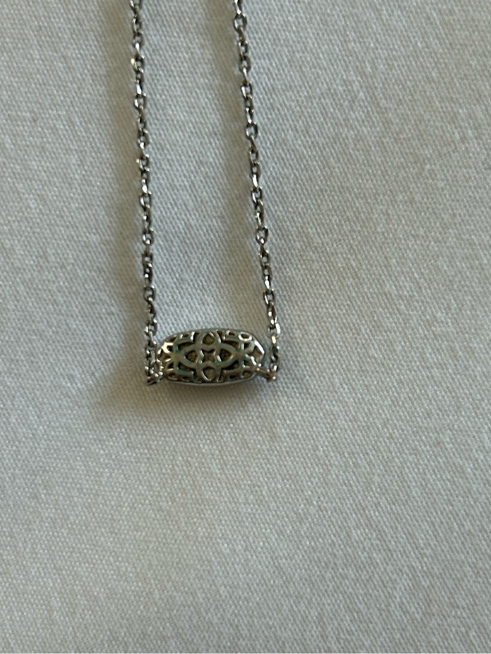 Kendra Scott Grayson Crystal SILVER  necklace - Picture 5 of 6